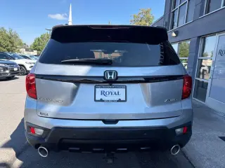 2023 Honda Passport AWD Elite