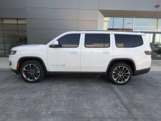 Jeep Wagoneer 2022 4x4 Serie III SUV de 4 puertas