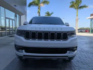 Jeep Wagoneer 2022 4x4 Serie III SUV de 4 puertas