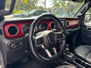 Jeep Wrangler 2023 4x4 Rubicon 4 puertas SUV