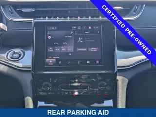 Jeep Grand Cherokee L 2021 4x2 Laredo SUV de 4 puertas