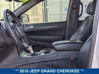 Jeep Grand Cherokee 2018 4x2 Laredo SUV de 4 puertas
