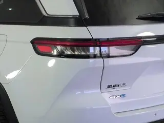 Jeep Grand Cherokee 2024 4x4 4xe 4 puertas SUV
