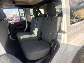 Jeep Wrangler 2024 4x4 Sahara 4xe de 4 puertas