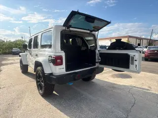 Jeep Wrangler 2024 4x4 Sahara 4xe de 4 puertas
