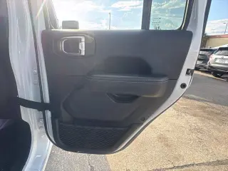 Jeep Wrangler 2024 4x4 Sahara 4xe de 4 puertas