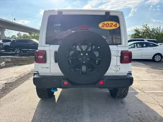 Jeep Wrangler 2024 4x4 Sahara 4xe de 4 puertas