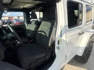 Jeep Wrangler 2024 4x4 Sahara 4xe de 4 puertas