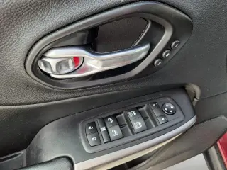 Jeep Cherokee 2021 4x4 Limited SUV de 4 puertas