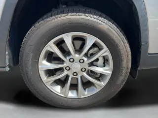 Jeep Cherokee 2021 4x4 Latitude Lux SUV de 4 puertas