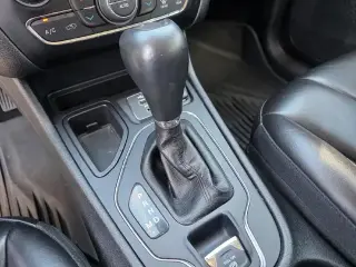 Jeep Cherokee 2019 Latitude Plus SUV de 4 puertas