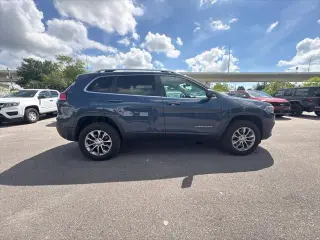 Jeep Cherokee 2021 4x4 Latitude Lux SUV de 4 puertas