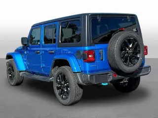 Jeep Wrangler 2023 4x4 High Altitude 4xe SUV de 4 puertas