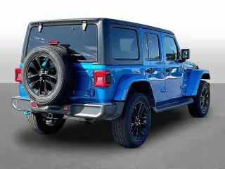 Jeep Wrangler 2023 4x4 High Altitude 4xe SUV de 4 puertas