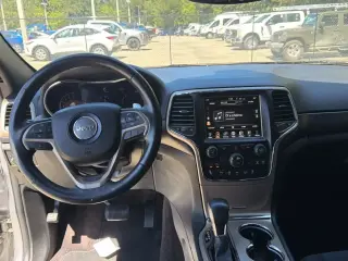 Jeep Grand Cherokee 2017 4x2 Laredo 4dr SUV