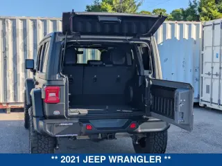Jeep Wrangler Unlimited 2021 4x4 High Altitude 4xe SUV de 4 puertas