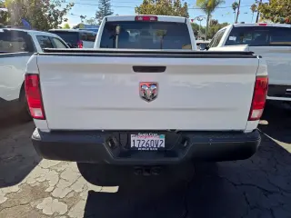 Ram 1500 Classic 2019 4x2 Tradesman 4 puertas Quad Cab caja corta de 6.3 pies