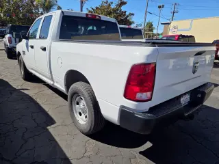 Ram 1500 Classic 2019 4x2 Tradesman 4 puertas Quad Cab caja corta de 6.3 pies