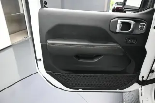 Jeep Wrangler 2024 4x4 Sahara 4dr SUV