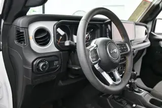 Jeep Wrangler 2024 4x4 Sahara 4dr SUV