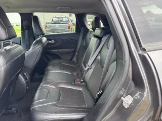 Jeep Cherokee 2022 4x4 Trailhawk 4 puertas SUV
