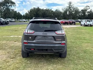 Jeep Cherokee 2022 4x4 Trailhawk 4 puertas SUV