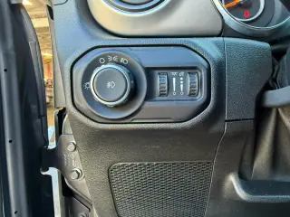 Jeep Wrangler 2019 4x4 Sport SUV de 2 puertas