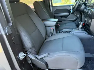 Jeep Wrangler 2019 4x4 Sport SUV de 2 puertas
