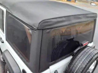 Jeep Wrangler Unlimited 2022 4x4 Sport SUV 4 puert