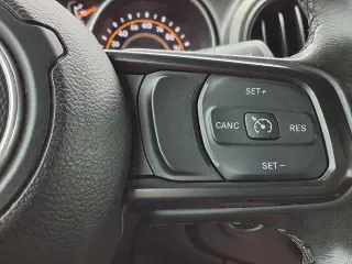 Jeep Wrangler Unlimited 2022 4x4 Sport SUV 4 puert