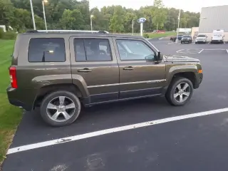 Jeep Patriot 2016 4x4 Latitude SUV de 4 puertas