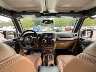 Jeep Wrangler JK Unlimited 2018 4x4 Sahara SUV de 4 puertas