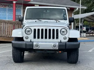 Jeep Wrangler JK Unlimited 2018 4x4 Sahara SUV de 4 puertas