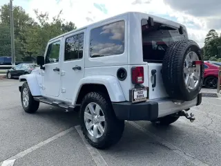 Jeep Wrangler JK Unlimited 2018 4x4 Sahara SUV de 4 puertas