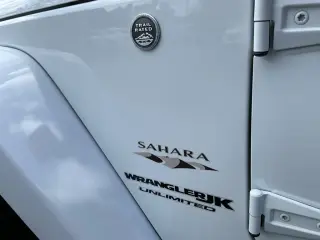 Jeep Wrangler JK Unlimited 2018 4x4 Sahara SUV de 4 puertas