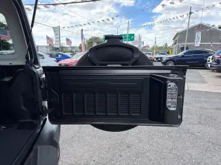Jeep Wrangler Unlimited 2022 4x4 Sahara SUV 4 puertas