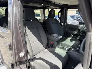 Jeep Wrangler Unlimited 2022 4x4 Sahara SUV 4 puertas