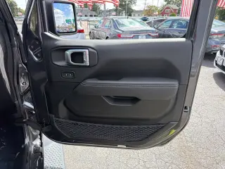Jeep Wrangler Unlimited 2022 4x4 Sahara SUV 4 puertas