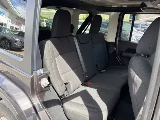 Jeep Wrangler Unlimited 2022 4x4 Sahara SUV 4 puertas