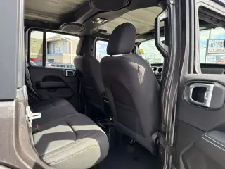 Jeep Wrangler Unlimited 2022 4x4 Sahara SUV 4 puertas