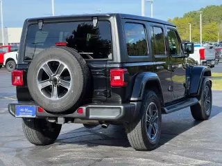 Jeep Wrangler 2023 4x4 Sahara 4 puertas SUV