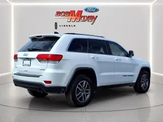 Jeep Grand Cherokee 2019 4x4 Laredo 4dr SUV