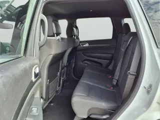 Jeep Grand Cherokee 2019 4x4 Laredo 4dr SUV