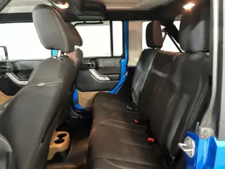 Jeep Wrangler Unlimited 2016 4x4 Sahara 4 puertas SUV