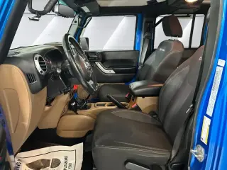 Jeep Wrangler Unlimited 2016 4x4 Sahara 4 puertas SUV