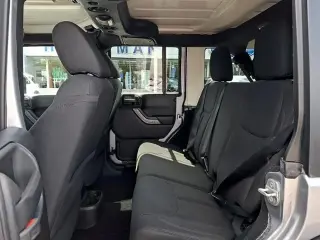 Jeep Wrangler Unlimited 2016 4x4 Sport SUV de 4 puertas