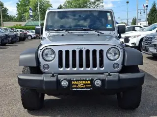 Jeep Wrangler Unlimited 2016 4x4 Sport SUV de 4 puertas