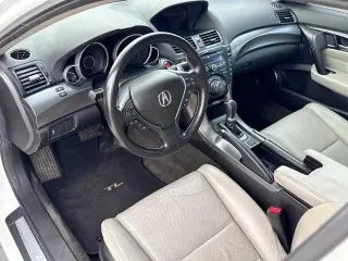 Acura TL 2012 SH-AWD Sedán 4 puertas 6A con Paquete de Tecnología