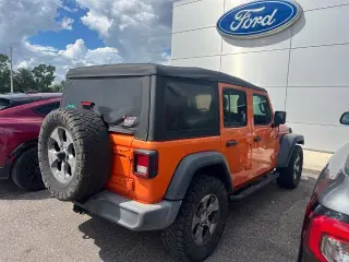 Jeep Wrangler Unlimited 2019 4x4 Sport SUV de 4 puertas