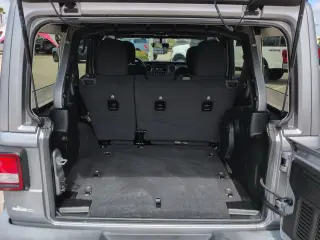 Jeep Wrangler Unlimited 2021 4x4 Sport 4dr SUV